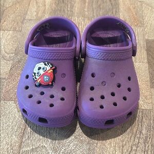 Kids Purple Clocs with Fun Character Charm
